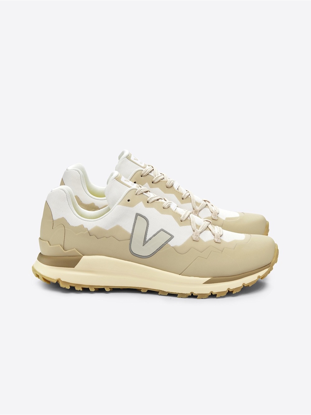 Veja FITZ ROY TREK-SHELL GRAVEL PIERRE ALMOND